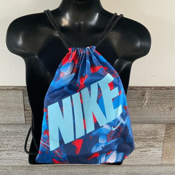 Nike floral print drawstring gym sack - Picture 1 of 7